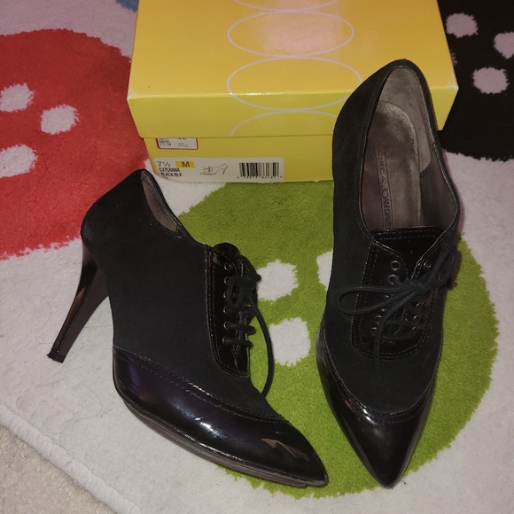 Joan & David Lace Up Booties - Picture 3 of 6